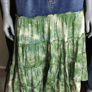 JALATA, NWOT, Jean skirt with ruffles.